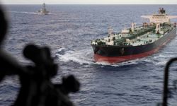 ABD bir petrol tankerine el koydu!