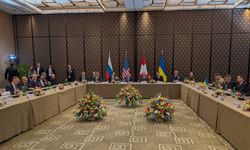 Cenevre'de Kritik Zirve: Üçlü Müzakerelerde Üçüncü Turun İlk Günü Tamamlandı