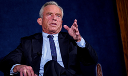 Bunu söyleyen bir bakan: Mikroptan korkmam, tuvalet kapağından çok kokain çektim