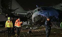 Bolivya’da Askeri Kargo Uçağı Caddeye Düştü!