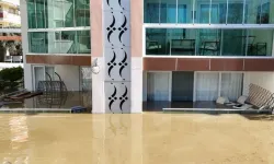 Alanya’da Baraj Taştı: Bir İşletme Sulara Kapıldı!