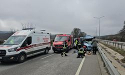 Feci kaza: Minibüs ile tır çarpıştı 1 ölü, 2 yaralı var