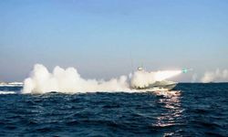 İran Devrim Muhafızları tatbikat düzenledi!