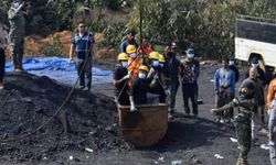 Hindistan'da maden kazasında ölü sayısı yükseldi