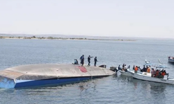 Yolcu feribotu battı: 15 ölü var!