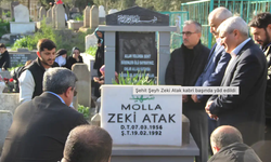 Şehit Şeyh Zeki Atak kabri başında yâd edildi!