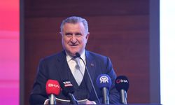 Bakan Bak’tan Yapay Zeka Hamlesi: "GENÇ2030" Projesiyle 100 Bin Girişimci Yetişecek