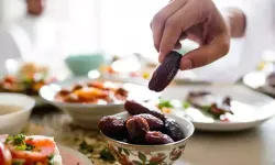 İftar sofralarında sağlığınıza dikkat! İşte bunlardan uzak durun...