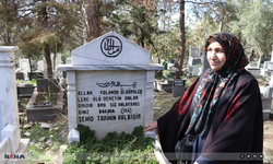 Şehid Mustafa Çoban'ın annesi oğlunu kabri başında anlattı