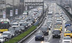 İstanbul'da trafik kilit: Yoğunluk yüzde 90'a çıktı!