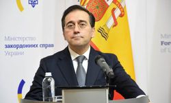 Filistin, İspanya Dışişleri Bakanı Albares'e devlet liyakat nişanı verdi