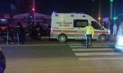 Feci kaza: Kontrolden çıkan araç yayalara çarptı ölü ve yaralılar var!