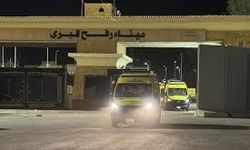 Kanser hastası Filistinli çocuğun tedavi için Batı Şeria'dan tahliyesine engel oldular!