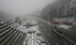 Bolu Dağı geçişinde kar yağışı başladı!