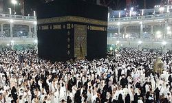 Mescid-i Haram ve Mescid-i Nebevi’de ramazanın ilk teravih namazı kılındı!