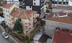 Ankara'da istinat duvarı çöktü: 5 Apartman tahliye edildi!