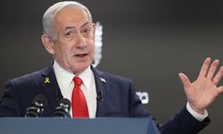 Netanyahu İranlıları isyana çağırdı