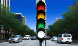 Uygulamalar başladı: Klasik üç ışığa dördüncü bir ışık katılıyor..