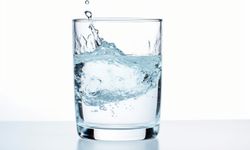 Günde 8 bardak su efsanesi çöktü