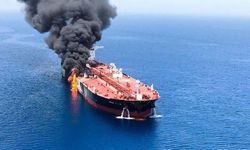 Devrim Muhafızları Hürmüz Boğazı'nda bir ABD petrol tankerini imha etti