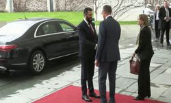 Şara, Almanya Başbakanı Merz ile göştü!