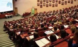 Üç üniversitede bazı bölümler kapatıldı