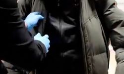 2 yolcunun montundan 12 kilo uyuşturucu çıktı