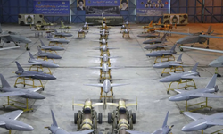Siyonistlerin silah üretim merkezi.. İran Rafael'i vurdu