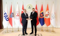 Bakan Kacır, İçişleri Bakanı Çiftçi ile Adalet Bakanı Gürlek'i ziyaret etti