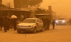 Gazze’de etkili olan kum fırtınası Filistinlilerin hayatını daha da zorlaştırdı