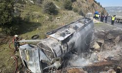 Devrildikten sonra alev aldı! Sürücü can verdi