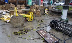 Hırvatistan'da şiddetli fırtına nedeniyle okullar tatil edildi