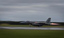 İran duyurmuştu: ABD itiraf etti! Savaş uçağı acil iniş yaptı