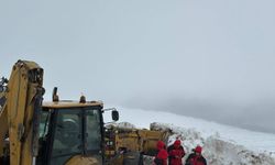 Ağrı Dağı’nda Kaybolan Dağcı İçin Zamanla Yarışılıyor