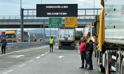 Bosna Hersek'te AB'ye protesto: Kamyonlar kontak kapattı