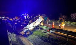 Otomobil SUV tipi araçla çarpıştı: Ölü ve yaralılar var