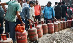 Hindistan’da Enerji Çıkmazı: Hürmüz Boğazı Kararı Yakıt Krizini Tetikledi