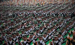 İran Devrim  Muhafızları: Hamaney'in intikamı alınacak