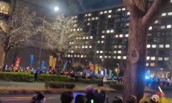 Tokyo’da Öfke Selini Tetikleyen Ziyaret: Başbakanlık Önünde İstifa Sesleri