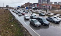 Tatil Dönüşü "Kilit Kavşak"ta Büyük Hareketlilik!