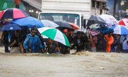 Şiddetli yağışların yol açtığı sellerde can kaybı 42’ye yükseldi