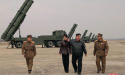 Kim Jong-un Denetledi: Kuzey Kore’den Topçu Tatbikatı