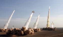 İran'dan çok cepheli misilleme