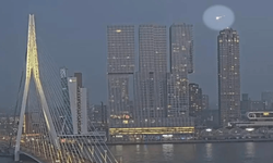 3 Avrupa ülkesine gökten taş yağdı, evlerin çatıları delindi