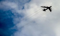 ABD'ye ait uçaklar İngiltere'deki RAF Fairford Üssü'ne ulaştı!