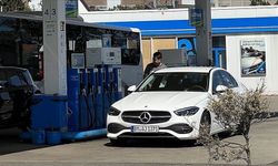 Almanlar araçlarına daha ucuz yakıt almak için Polonya’ya gidiyor!