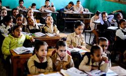 Mısır'da olumsuz hava koşulları! Okullar tatil edildi