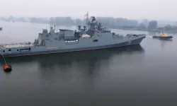 Rus savaş gemileri vuruldu