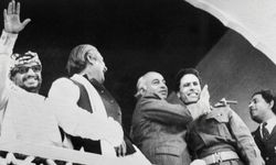 İslami bomba: İran’ı nükleer güç yapmayı amaçlayan  Pakistan planı