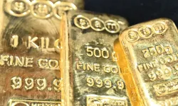 Altın kaçışta:  Yatırımcılar nakit peşine düştü